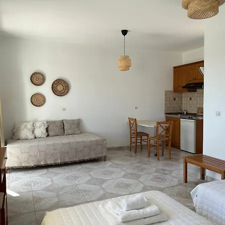 Fokia Apartment